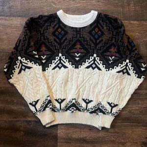 Vintage knit with unique patterns size larger
